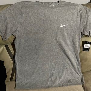 Nike T-Shirt Size 2XL , Heather Grey . NWT